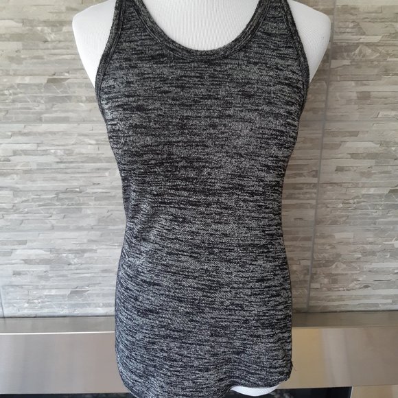 Aritzia Wilfred Free grey burnout tank top